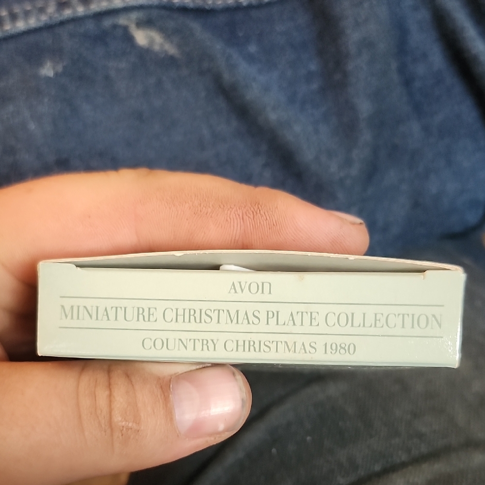 Avon Christmas 1978 Plate